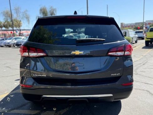 Used 2022 Chevrolet Equinox LT w/ Driver Convenience Package AWD/4WD image 4