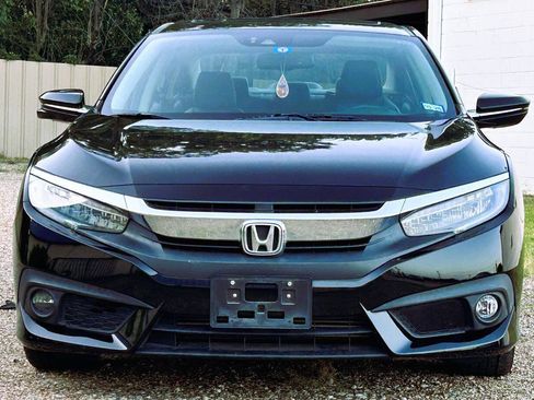 Used 2016 Honda Civic Touring image 12
