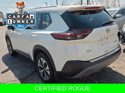 Used 2023 Nissan Rogue SV w/ SV Premium B Package image 9