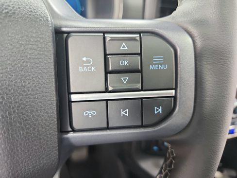 Used 2025 Ford F150 Lariat AWD/4WD image 28