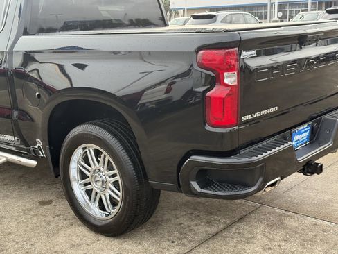 Used 2022 Chevrolet Silverado 1500 RST w/ Z71 Off-Road Package image 15