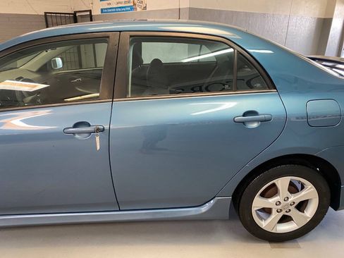 Used 2013 Toyota Corolla S FWD image 14