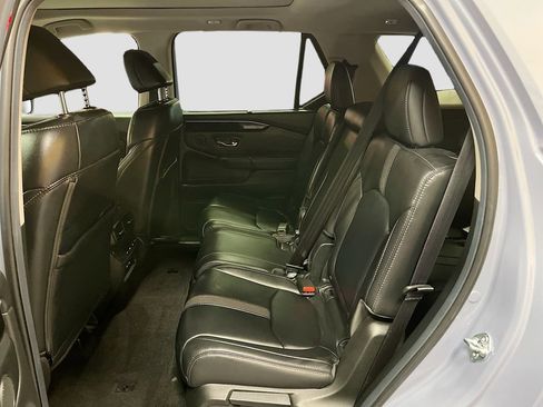 Used 2025 Honda Pilot Touring image 26