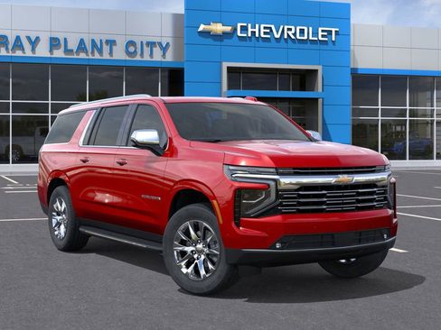 New 2025 Chevrolet Suburban Premier image 7