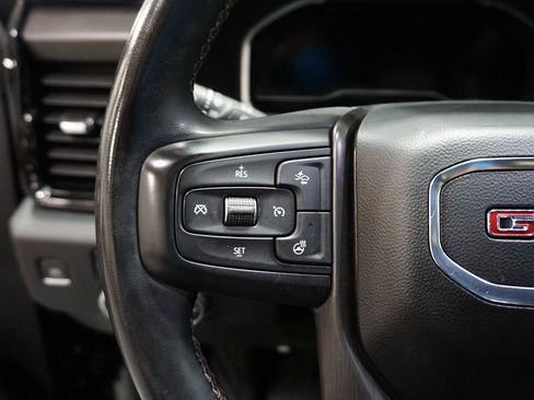 Used 2024 GMC Sierra 2500 AT4 image 24