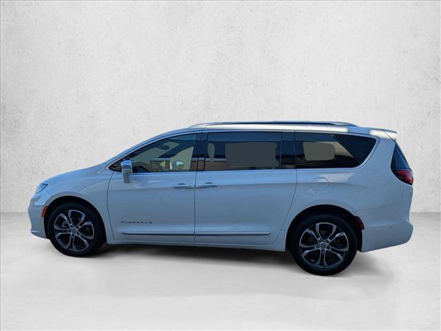 Used 2022 Chrysler Pacifica Pinnacle AWD/4WD image 9