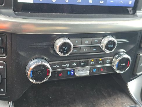 Used 2023 Ford F150 Lariat w/ Trailer Tow Package AWD/4WD image 38