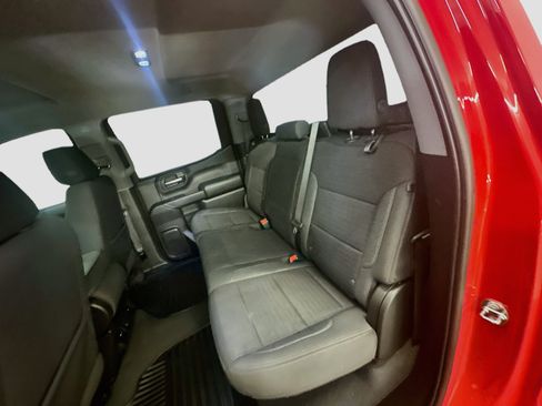 Used 2024 Chevrolet Silverado 1500 Custom Trail Boss w/ Dark Appearance Package AWD/4WD image 29