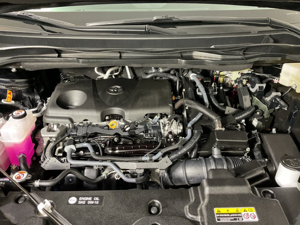 Used 2025 Toyota Sienna LE FWD image 25