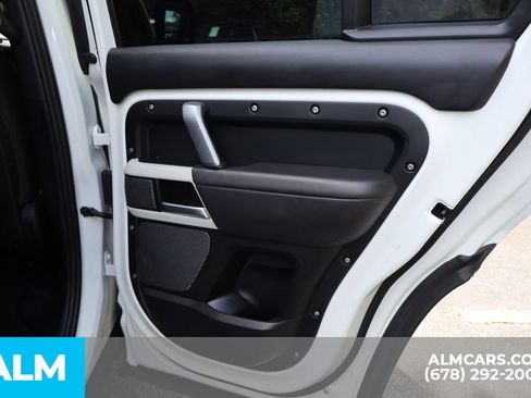 Used 2023 Land Rover Defender 110 X-Dynamic SE AWD/4WD image 28