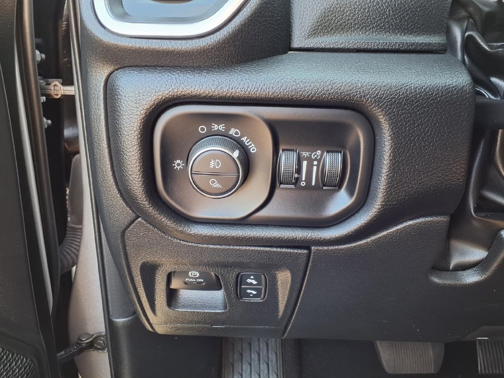 Used 2025 RAM 1500 Big Horn AWD/4WD image 14
