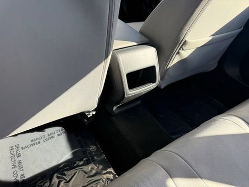 Used 2019 Honda Accord LX image 29