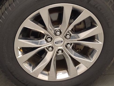 Used 2015 Ford F150 XLT w/ Equipment Group 302A Luxury RWD image 31
