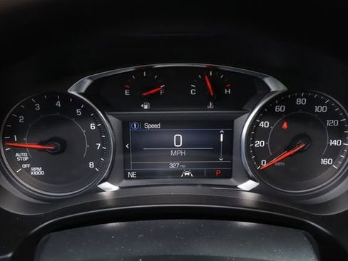 Used 2024 GMC Terrain SLE w/ Driver Convenience Package FWD image 9