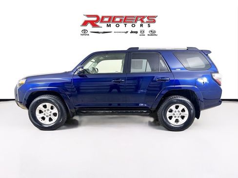 Certified 2021 Toyota 4Runner SR5 Premium AWD/4WD image 9