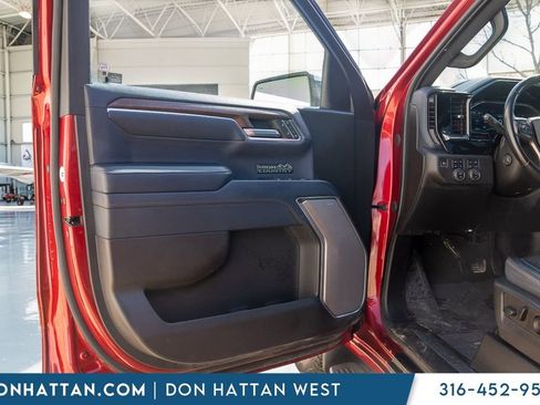 Used 2023 Chevrolet Silverado 1500 High Country w/ Z71 Off-Road Package image 17