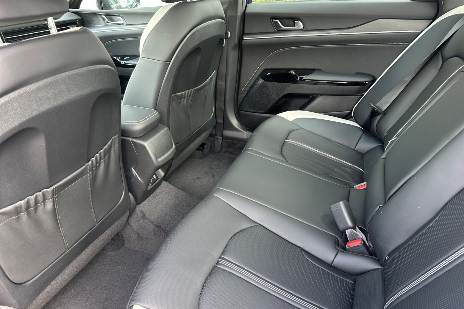 New 2027 Kia K5 GT-Line w/ GT-Line Premium Package FWD image 13