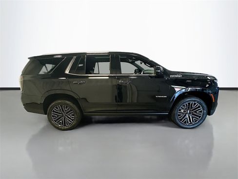 New 2025 Chevrolet Tahoe High Country image 9