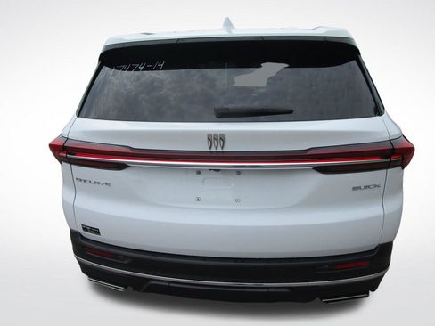 Used 2025 Buick Enclave Preferred FWD image 10