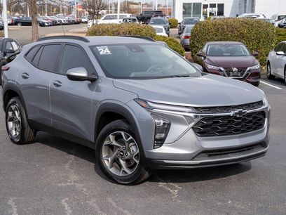 Used 2024 Chevrolet Trax LT w/ Driver Confidence Package