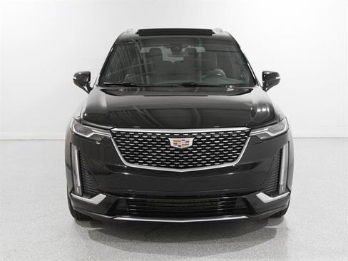 Certified 2022 Cadillac XT6 Premium Luxury image 2