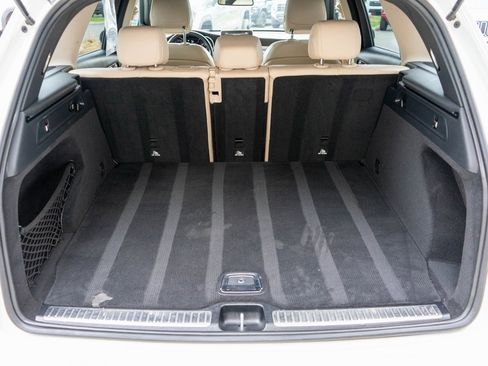 Used 2017 Mercedes-Benz GLC 300 4MATIC image 33