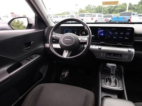 Used 2024 Hyundai Kona SEL AWD/4WD image 23