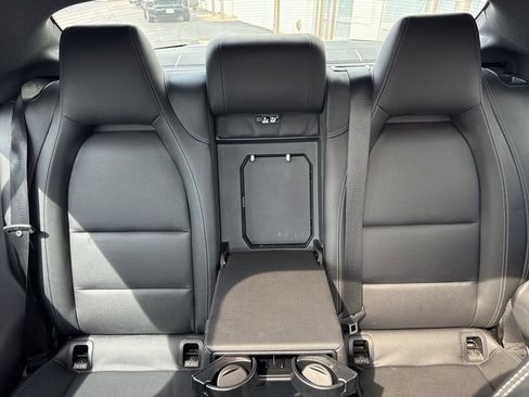 Used 2018 Mercedes-Benz CLA 250 4MATIC image 9