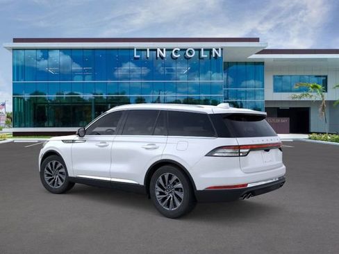 New 2026 Lincoln Aviator 2WD image 4