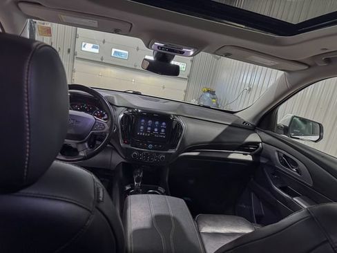 Used 2021 Chevrolet Traverse RS AWD/4WD image 20