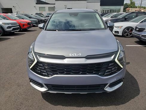 Certified 2025 Kia Sportage EX FWD image 9