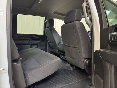 Used 2022 Chevrolet Silverado 2500 LT w/ Convenience Package image 25