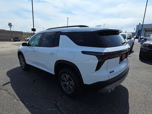 New 2026 Chevrolet Traverse LT AWD/4WD image 6