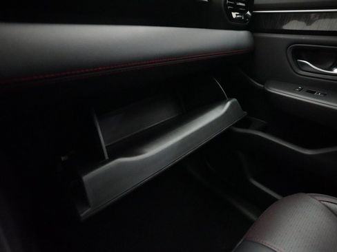 Certified 2025 Honda Pilot Black Edition image 31