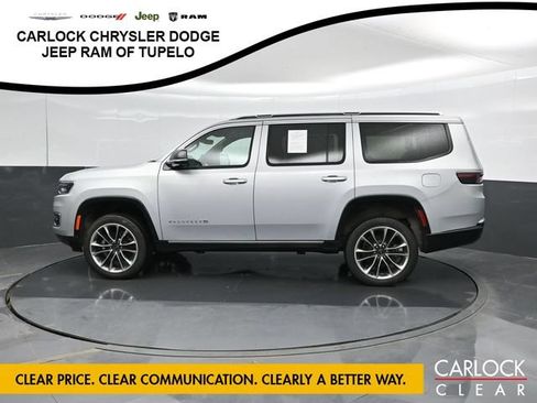 Used 2025 Jeep Wagoneer Series III w/ Premium Group I AWD/4WD image 8