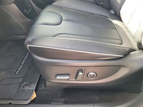 Used 2024 Hyundai Palisade SEL image 24