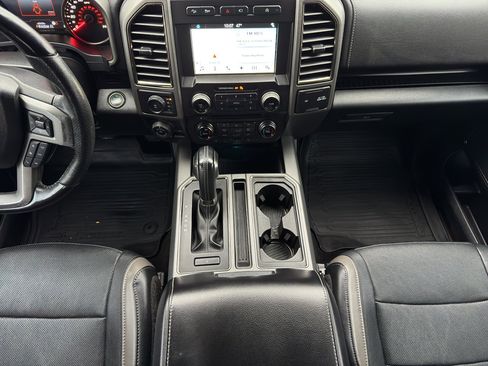 Used 2018 Ford F150 Raptor w/ Equipment Group 802A Luxury image 10