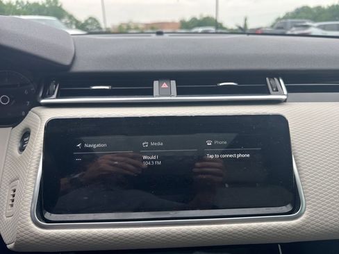 Used 2020 Land Rover Range Rover Velar R-Dynamic S AWD/4WD image 18