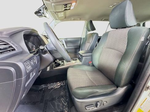 Certified 2022 Toyota 4Runner Trail Special Edition AWD/4WD image 17