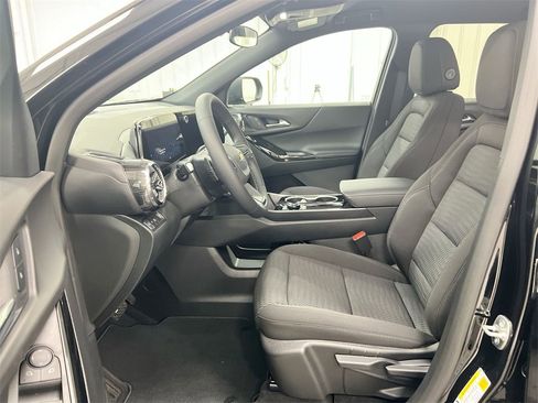 Used 2026 Chevrolet Equinox LT image 19