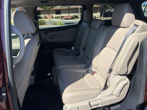 Used 2019 Honda Odyssey EX-L image 9