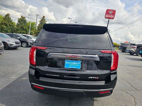 Used 2023 GMC Yukon XL AT4 w/ Technology Package AWD/4WD image 7