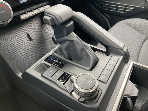 New 2026 Toyota 4Runner SR5 image 17