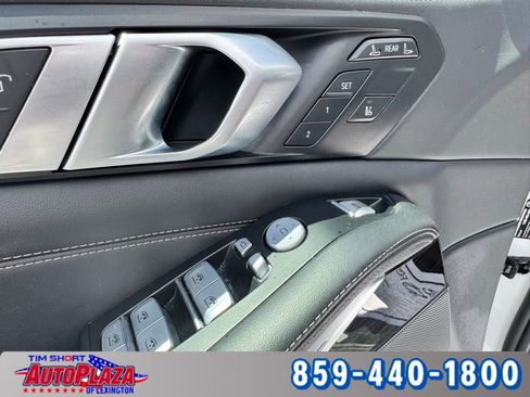 Used 2025 BMW X7 xDrive40i AWD/4WD image 65
