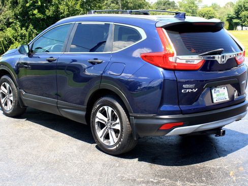 Used 2017 Honda CR-V LX image 9