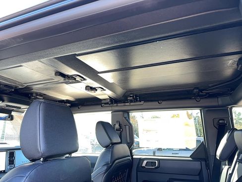 New 2025 Ford Bronco Big Bend w/ Black Diamond Package image 19