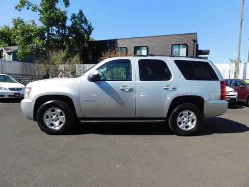 Used 2011 Chevrolet Tahoe LT image 23