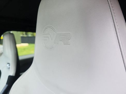 Used 2020 Land Rover Range Rover Sport SVR image 17