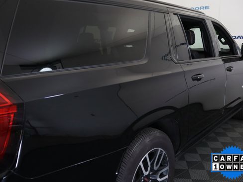 Used 2023 GMC Yukon XL AT4 w/ AT4 Premium Plus Package image 7