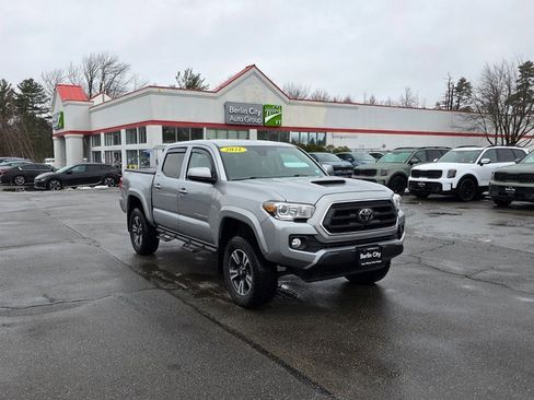 Used 2021 Toyota Tacoma SR image 29